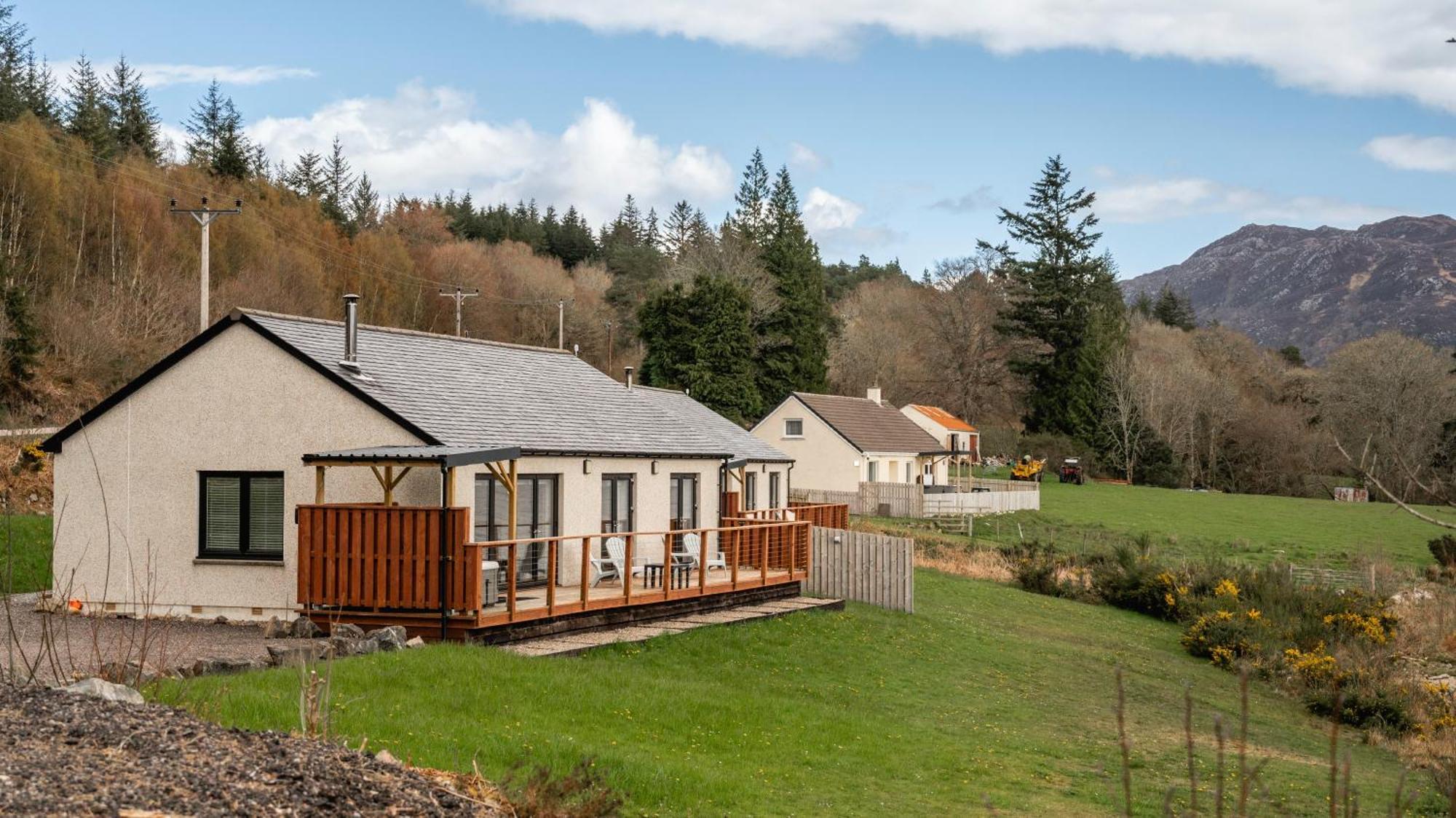 Shoreland Lodges - Cherry Lodge Fort Augustus Exterior photo